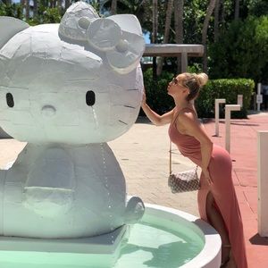 Meet your Posher, B.